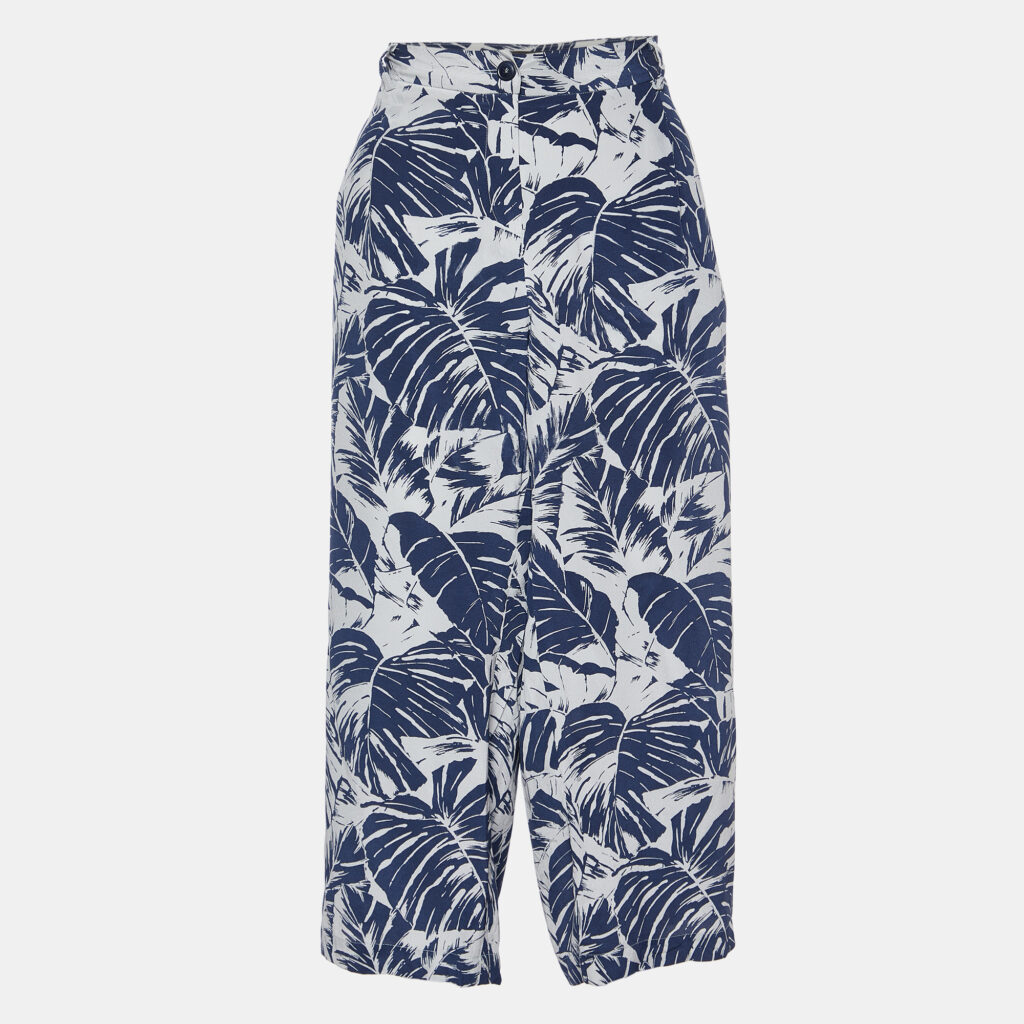 luxury-women-weekend-max-mara-used-clothes-p1003344-001.jpg Weekend Max Mara Blue Tropical Print Silk Capri Pants L
