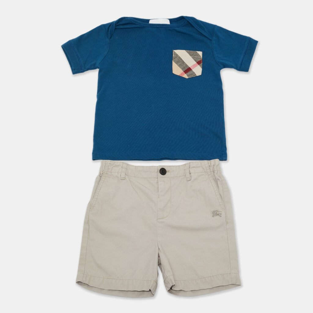 Burberry Blue/Beige Cotton 2 Piece Shorts and T-shirt Set 2 Yrs Burberry Blue/Beige Cotton 2 Piece Shorts and T-shirt Set 2 Yrs