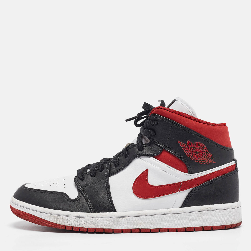 Air Jordans Multicolor Leather Jordan 1 Mid Gym Red Black White Sneakers Size 43 Air Jordans Multicolor Leather Jordan 1 Mid Gym Red Black White Sneakers Size 43