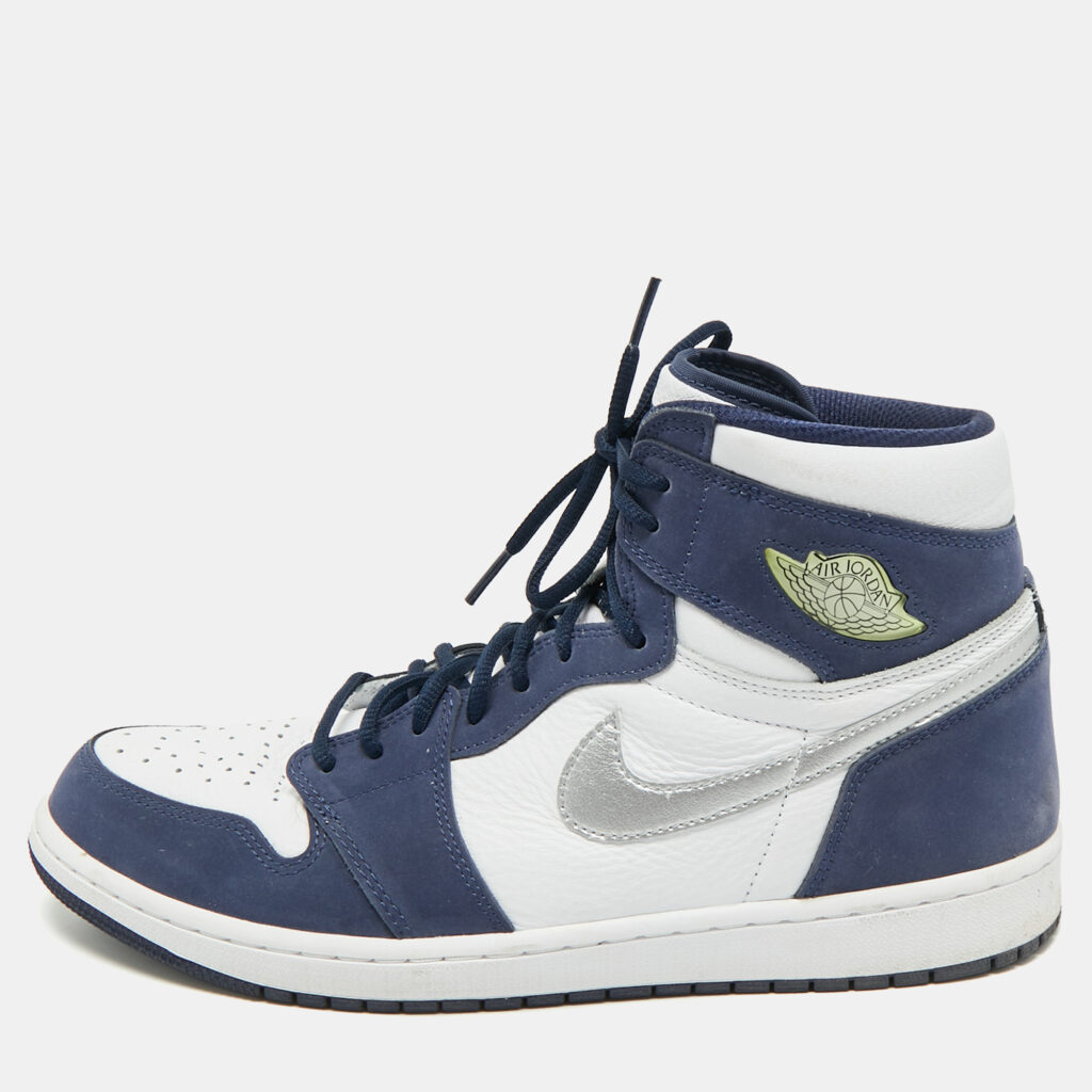 Air Jordans Navy Blue/White Suede and Leather Jordan 1 Retro High CO.JP Midnight Navy Sneakers Size 46 Air Jordans Navy Blue/White Suede and Leather Jordan 1 Retro High CO.JP Midnight Navy Sneakers Size 46
