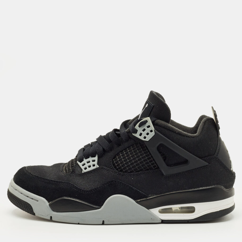 Air Jordans Black Canvas and Leather Jordan 4 High Top Sneakers Size 43 Air Jordans Black Canvas and Leather Jordan 4 High Top Sneakers Size 43
