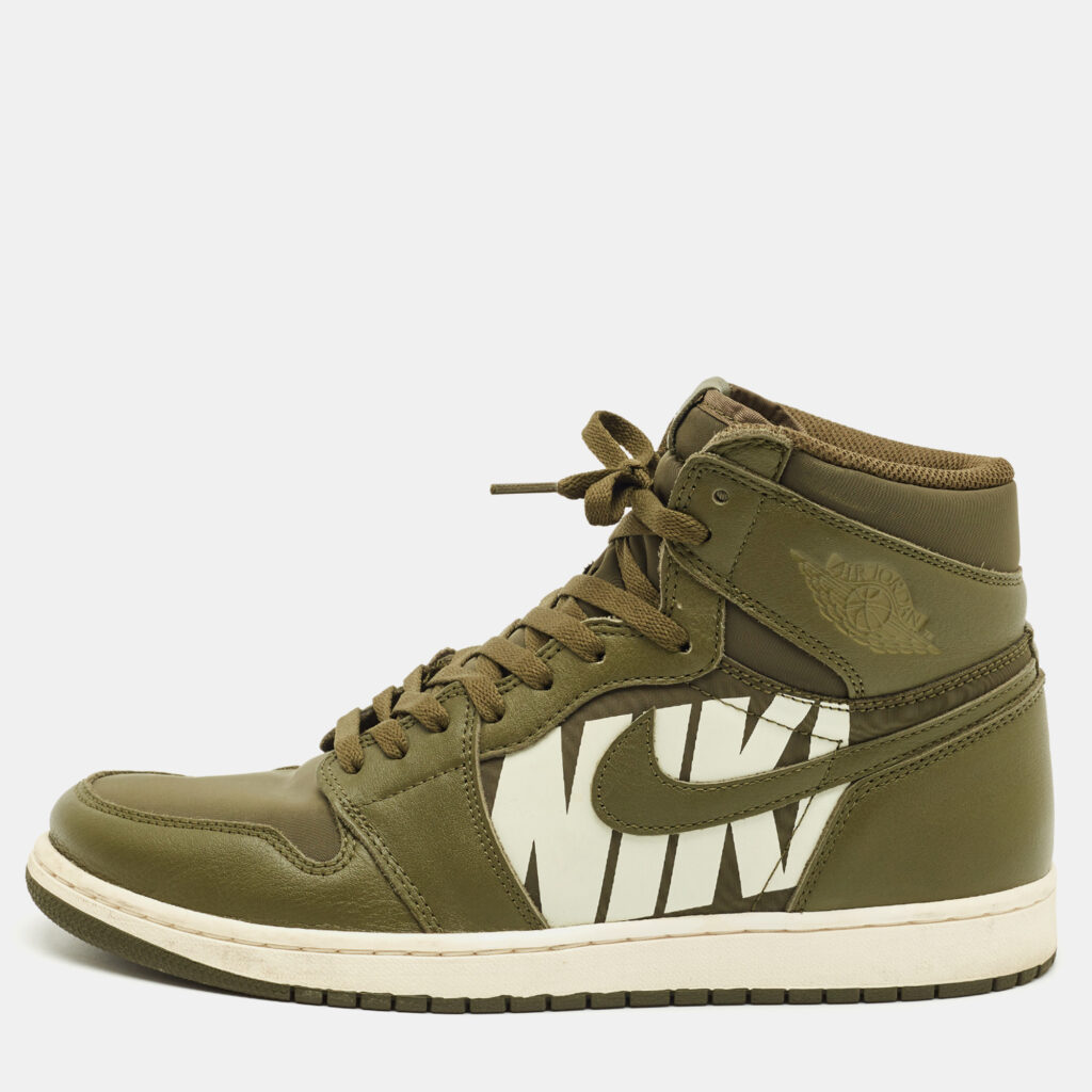 luxury-men-air-jordans-used-shoes-p1219632-009-1.jpg Air Jordans Green Leather and Canvas Jordan 1 Retro High Olive Sneakers Size 45.5