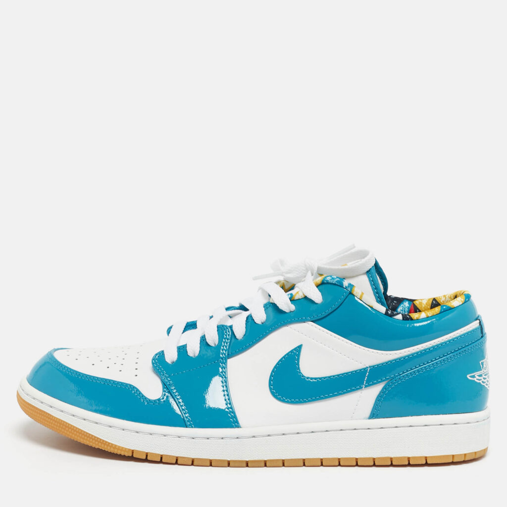 luxury-men-air-jordans-used-shoes-p1219742-010.jpg Air Jordans Blue/White Patent and Leather Jordan 1 Low SE Barcelona Cyber Teal Sneakers Size 45.5