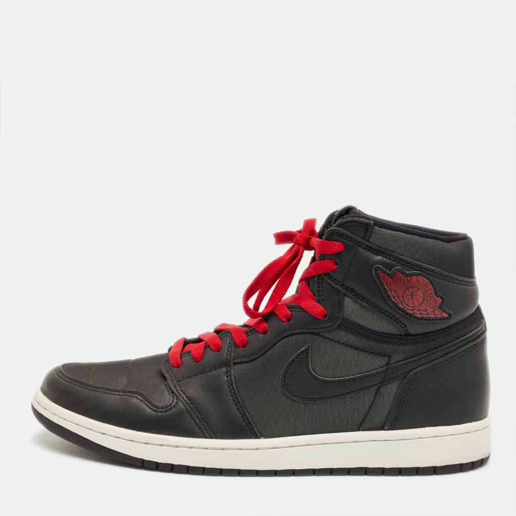 luxury-men-air-jordans-used-shoes-p1222700-001-1.jpg Air Jordans Black/Grey Leather And Satin Jordan 1 Retro High OG Sneakers Size 45