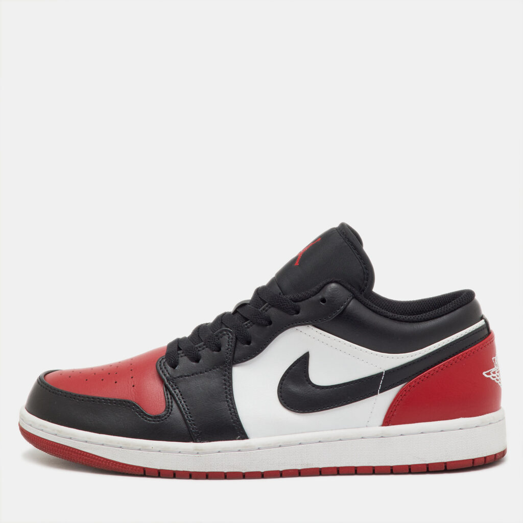Air Jordans Black/Red Leather Jordan 1 Low Bred Toe Sneakers Size 45 Air Jordans Black/Red Leather Jordan 1 Low Bred Toe Sneakers Size 45