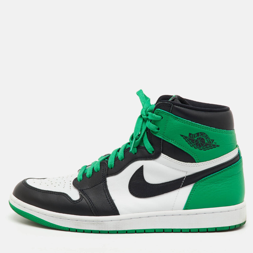 Air Jordans Green/Black Leather Jordan 1 Retro High OG Lucky Green Sneakers Size 45 Air Jordans Green/Black Leather Jordan 1 Retro High OG Lucky Green Sneakers Size 45