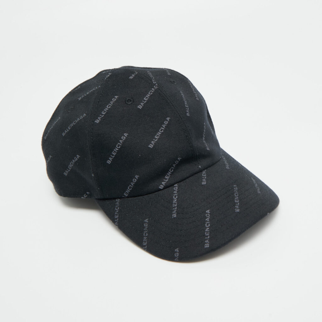 luxury-men-balenciaga-used-accessories-p1242647-006-1.jpg Balenciaga Black Logo All-Over Cotton Baseball Cap L