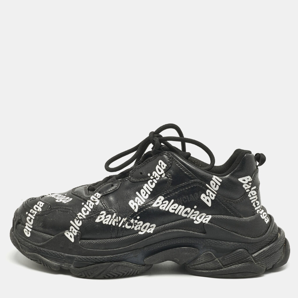 luxury-men-balenciaga-used-shoes-p1218757-008.jpg Balenciaga Black Faux Leather Allover Logo Triple S Sneakers Size 43