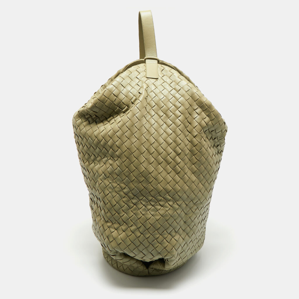 Bottega Veneta Green Intrecciato Leather Large Hop Bag Bottega Veneta Green Intrecciato Leather Large Hop Bag