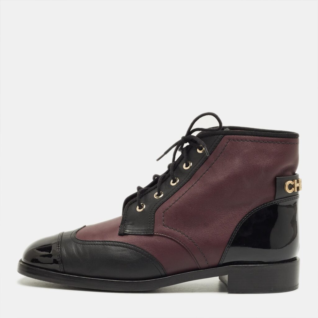luxury-men-chanel-used-shoes-p1241576-001.jpg Chanel Burgundy/Black Patent and Leather CC Cap Toe Ankle Length Boots Size 41.5