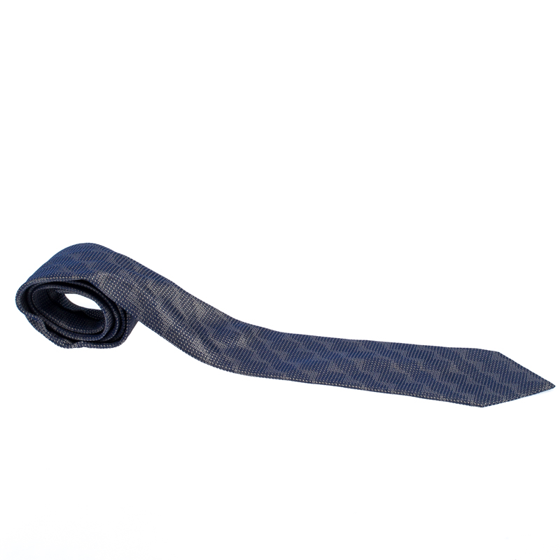 Gianfranco Ferre Navy Blue Silk Jacquard Traditional Tie Gianfranco Ferre Navy Blue Silk Jacquard Traditional Tie