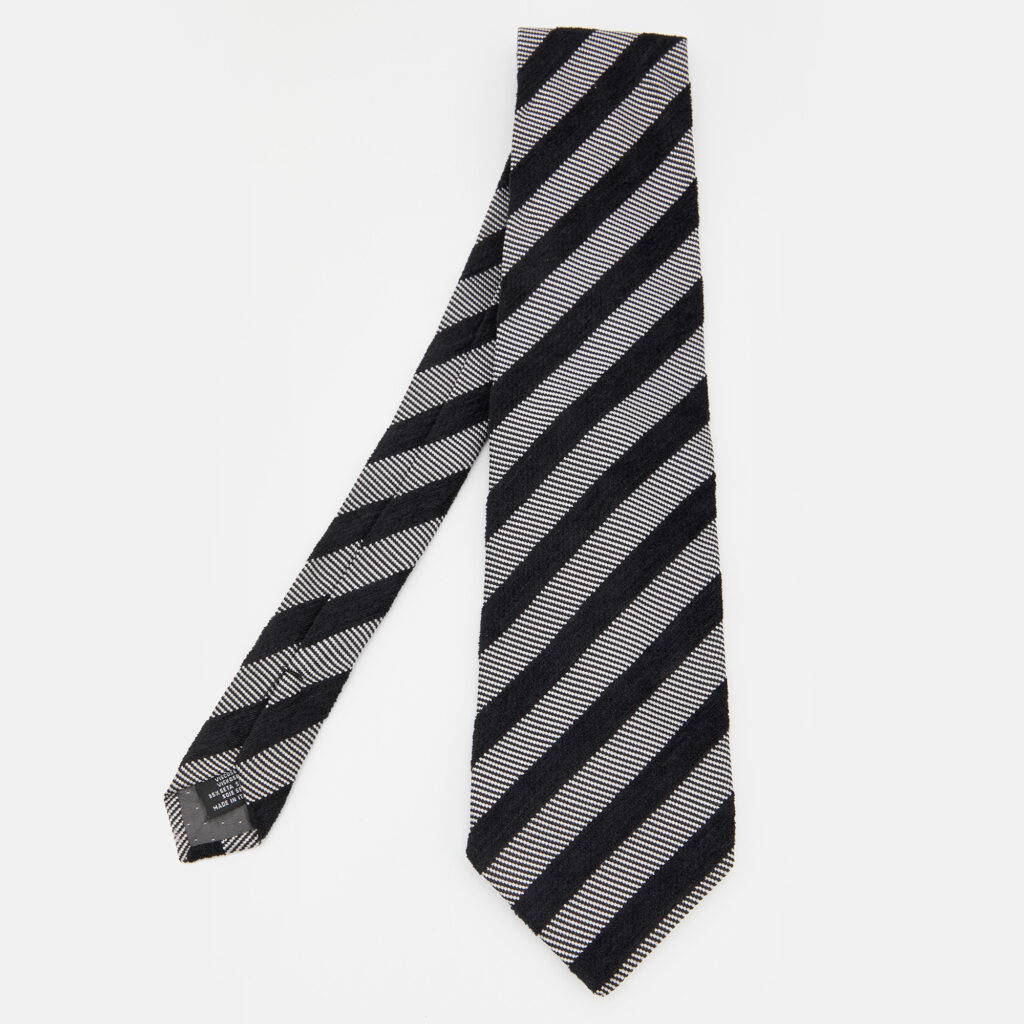 Gianfranco Ferre Grey & Black Diagonal Striped Jacquard Tie Gianfranco Ferre Grey & Black Diagonal Striped Jacquard Tie