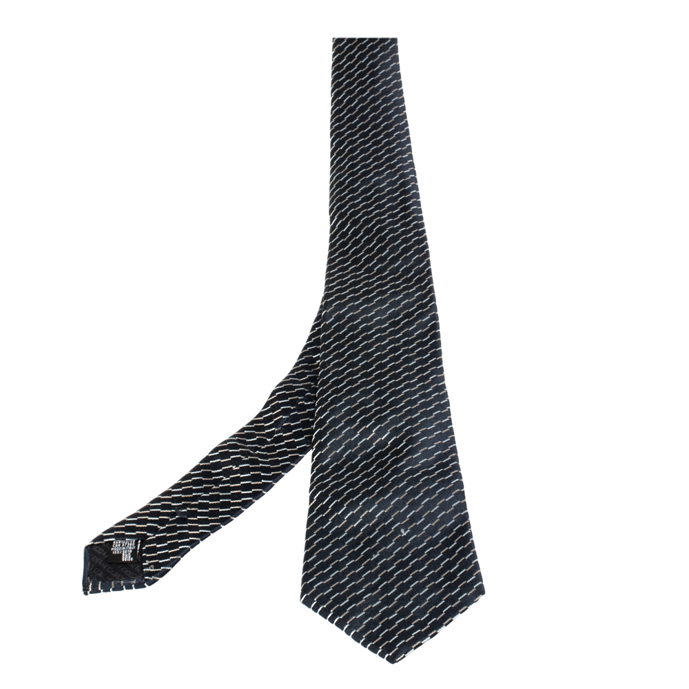 Giorgio Armani Navy Blue Diagonal Stripe Detail Silk Tie Giorgio Armani Navy Blue Diagonal Stripe Detail Silk Tie