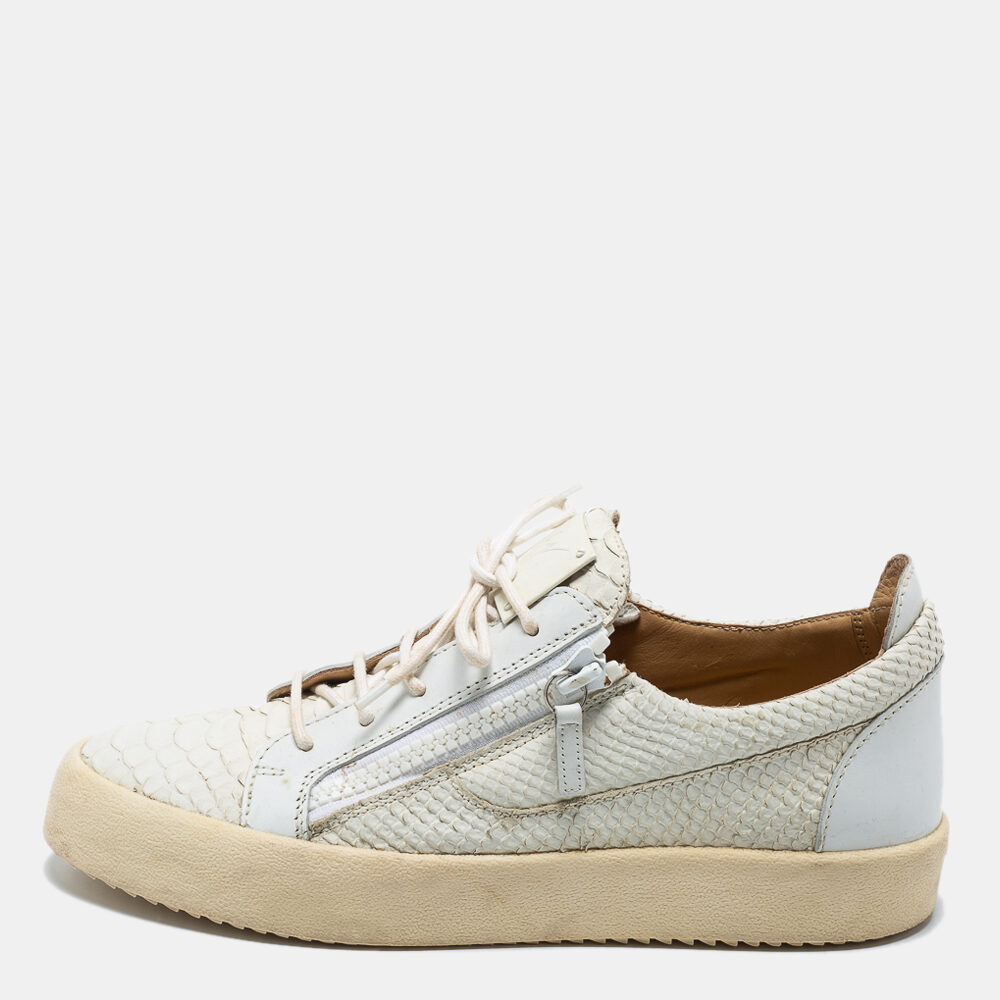 Giuseppe Zanotti White Python Embossed Leather London Low Top Sneakers Size 44 Giuseppe Zanotti White Python Embossed Leather London Low Top Sneakers Size 44