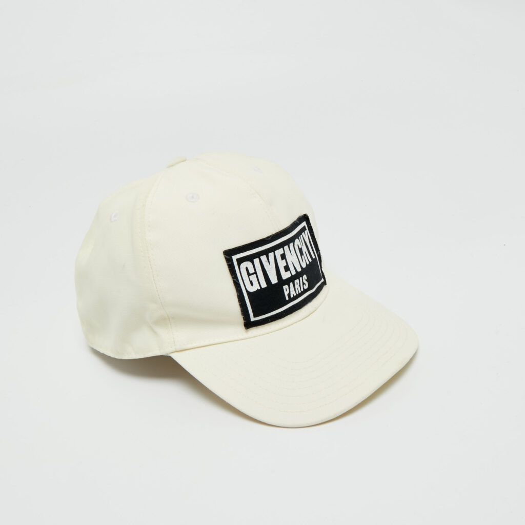 Givenchy White Nylon Logo Patch Base Ball Cap 56Cm Givenchy White Nylon Logo Patch Base Ball Cap 56Cm