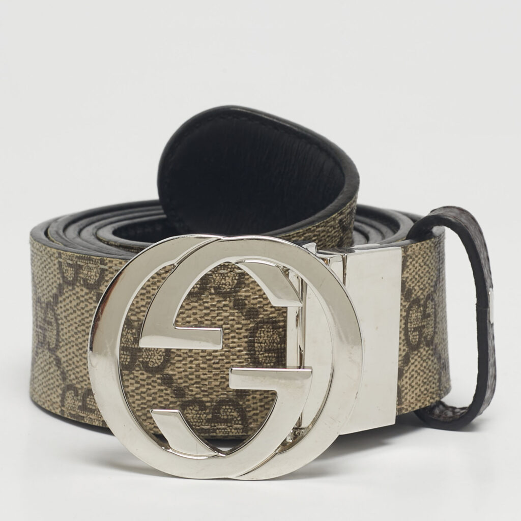 Gucci Beige/Black GG Supreme Canvas and Leather Interlocking G Reversible Belt 110CM Gucci Beige/Black GG Supreme Canvas and Leather Interlocking G Reversible Belt 110CM