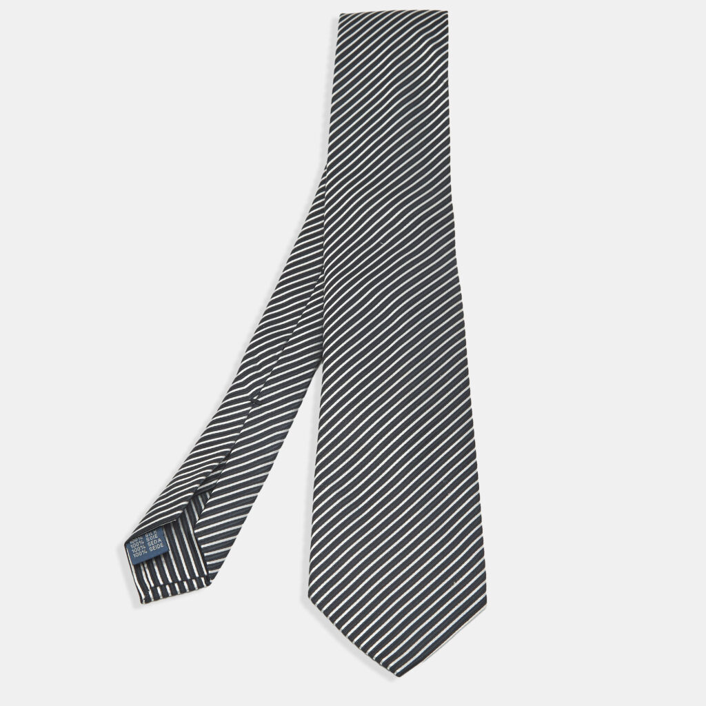 Hermès Monochrome Striped Classic Tie Hermès Monochrome Striped Classic Tie