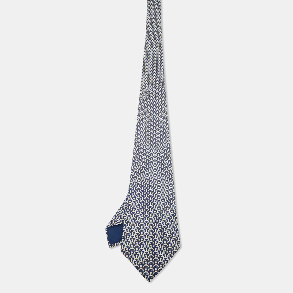 Hermès Navy Blue Print Silk Traditional Tie Hermès Navy Blue Print Silk Traditional Tie
