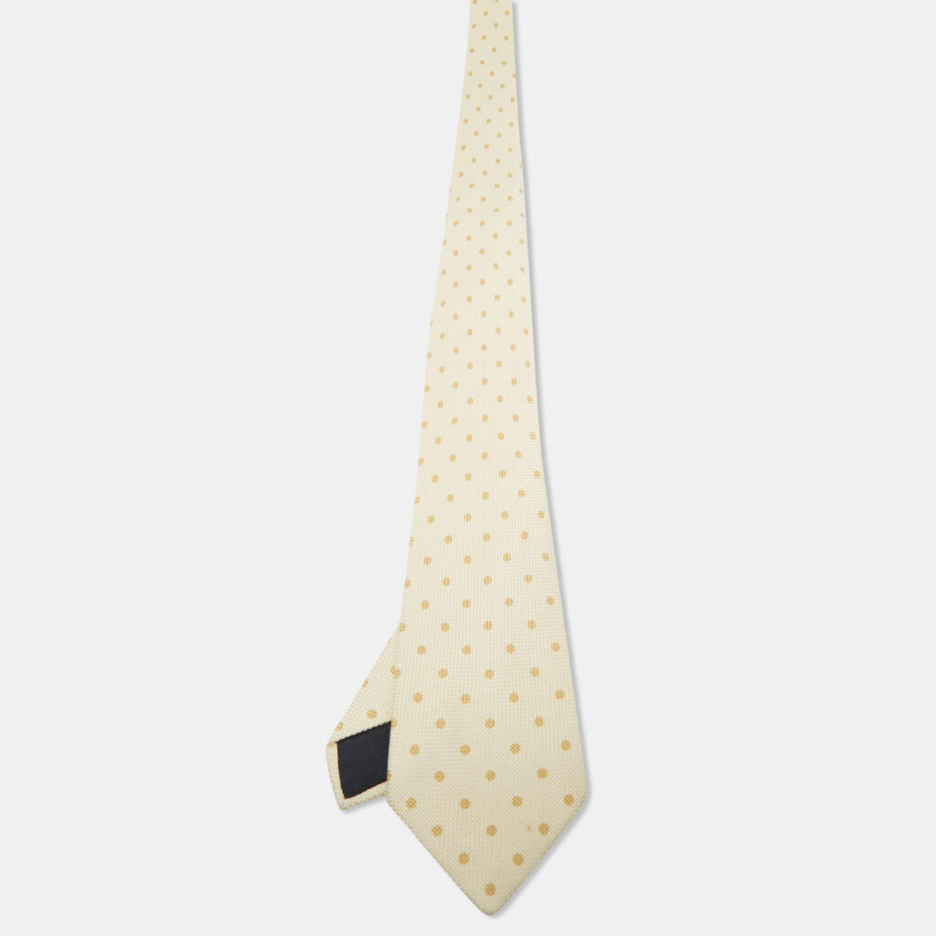 Hermès Cream Dots Print Silk Canvas Traditional Tie Hermès Cream Dots Print Silk Canvas Traditional Tie