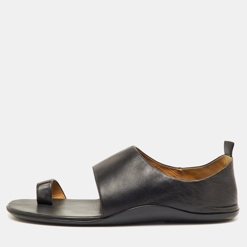 Hermes Black Leather Ring Toe Flat Sandals Size 43 Hermes Black Leather Ring Toe Flat Sandals Size 43