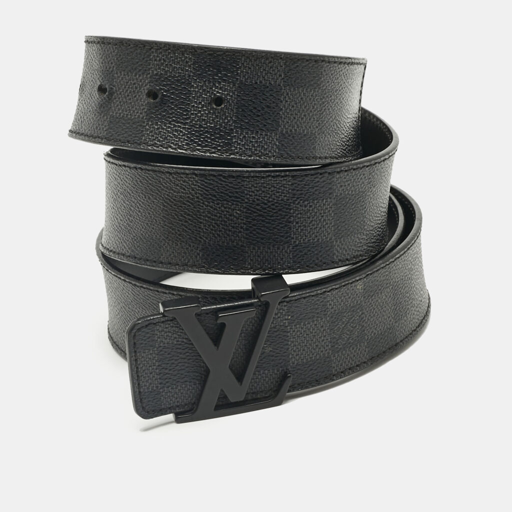 luxury-men-louis-vuitton-used-accessories-p1231484-001.jpg Louis Vuitton Damier Graphite Canvas LV Initiales Belt 110CM