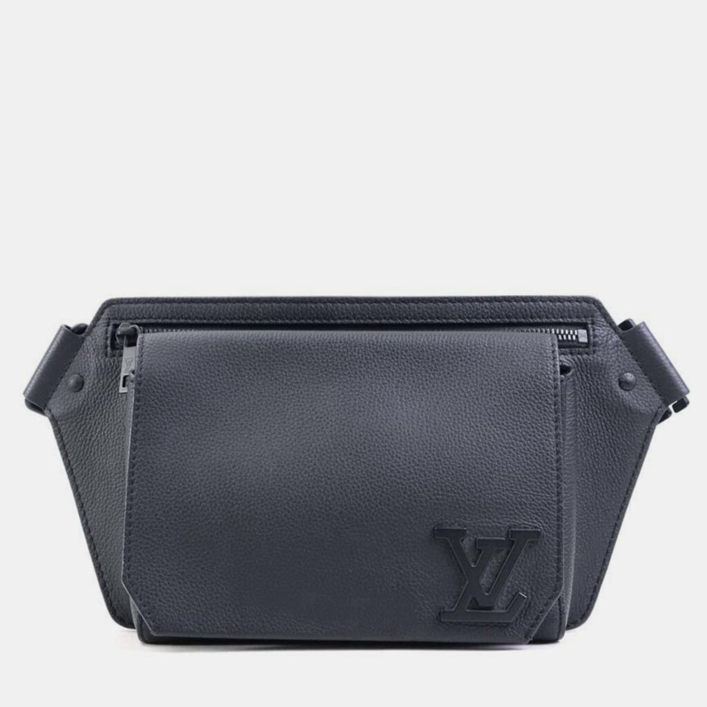 Louis Vuitton Louis Vuitton Body Bag Lv Aerogram Take Off Sling Leather Black Louis Vuitton Louis Vuitton Body Bag Lv Aerogram Take Off Sling Leather Black