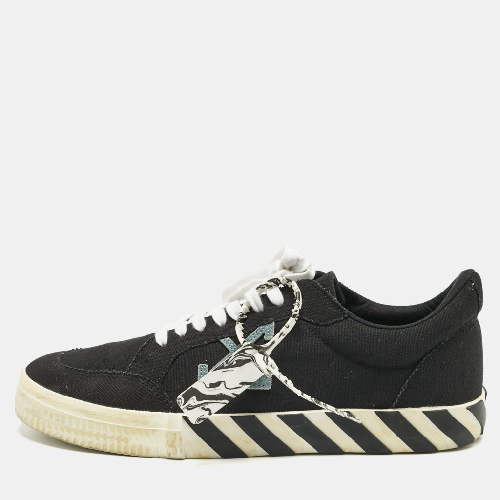 luxury-men-off-white-used-shoes-p1219169-001.jpg Off-White Black Canvas Vulcanized Low Top Sneakers Size 45