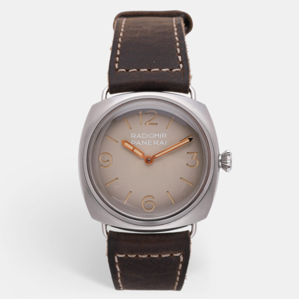 Panerai Beige Stainless Steel Radiomir PAM01350 Manual Winding Men's Wristwatch 44.5 mm Panerai Beige Stainless Steel Radiomir PAM01350 Manual Winding Men's Wristwatch 44.5 mm