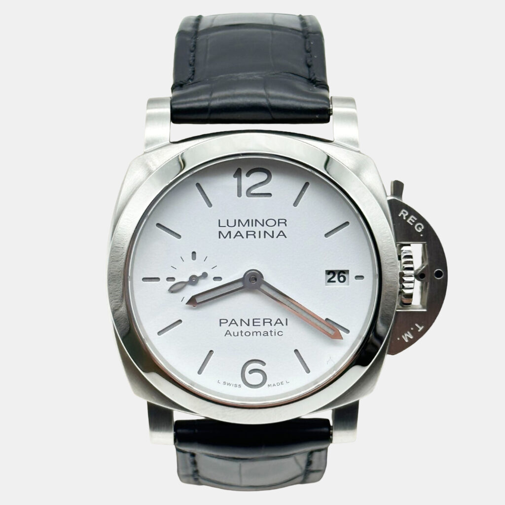 Panerai Luminor Quaranta PAM01271 Automatic White Stainless Steel Men's Wristwatch 40mm Panerai Luminor Quaranta PAM01271 Automatic White Stainless Steel Men's Wristwatch 40mm