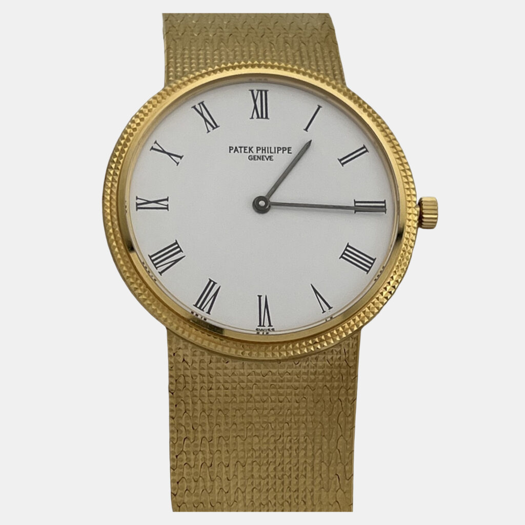 luxury-men-patek-philippe-used-watches-p1239714-023-1.jpg Patek Philippe Calatrava 3954/001 Quartz White Dial 18K Yellow Gold Men's Wristwatch 33 mm