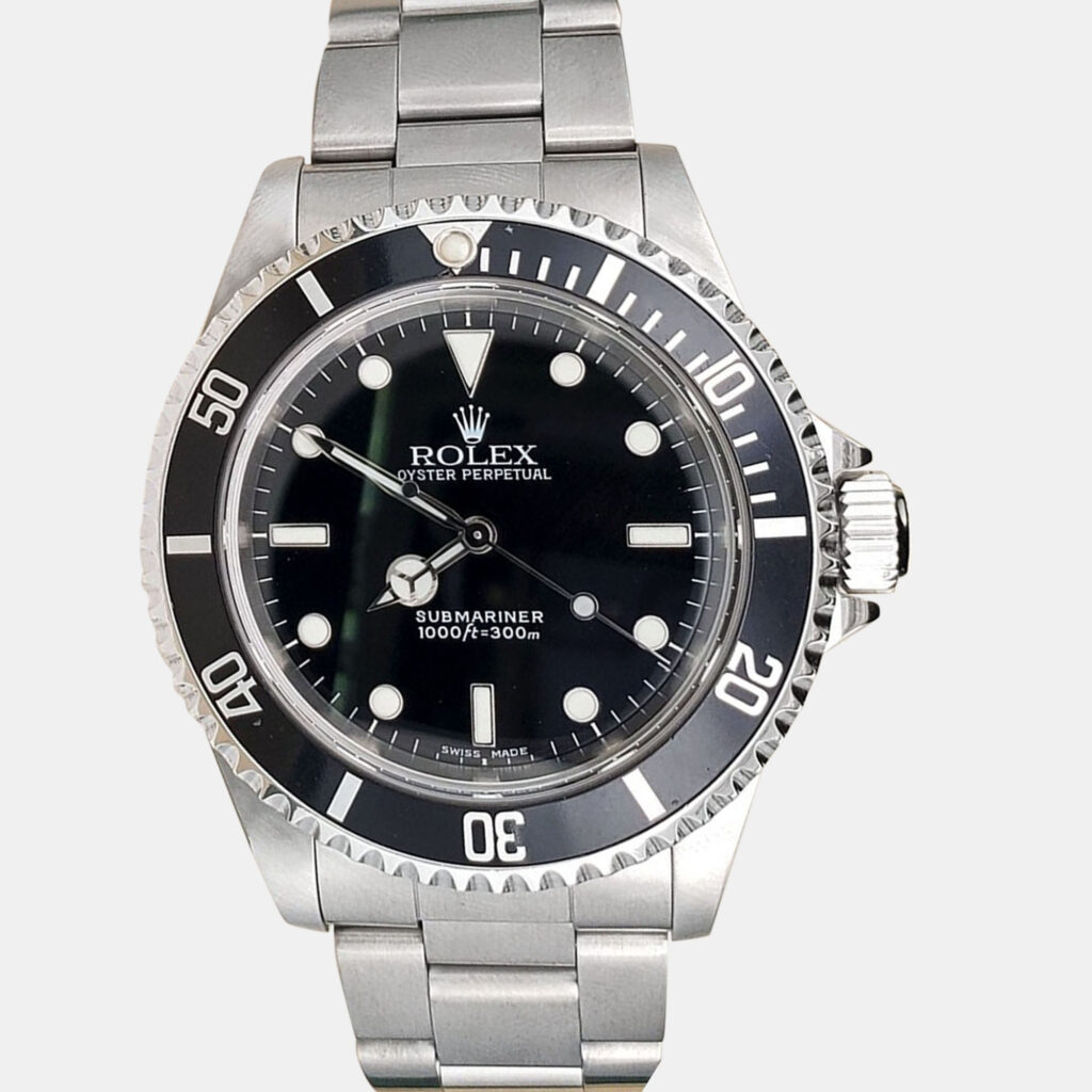 Rolex Submariner 14060 Automatic Black Dial Stainless Steel Men's Wristwatch 40 mm Rolex Submariner 14060 Automatic Black Dial Stainless Steel Men's Wristwatch 40 mm