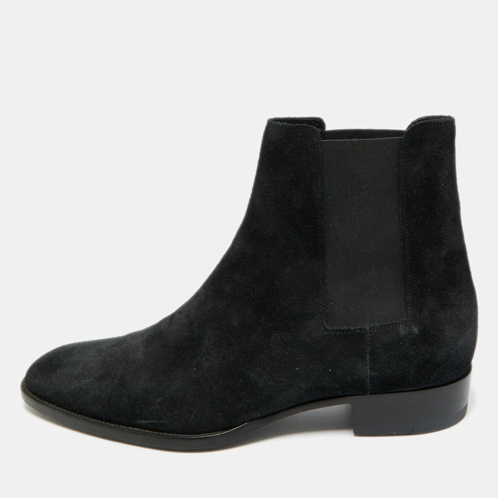 luxury-men-saint-laurent-paris-used-shoes-p1242665-001.jpg Saint Laurent Navy Blue Suede Wyatt Chelsea Boots Size 42