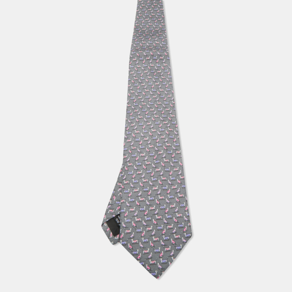 Salvatore Ferragamo Grey Dogs Print Silk Traditional Tie Salvatore Ferragamo Grey Dogs Print Silk Traditional Tie