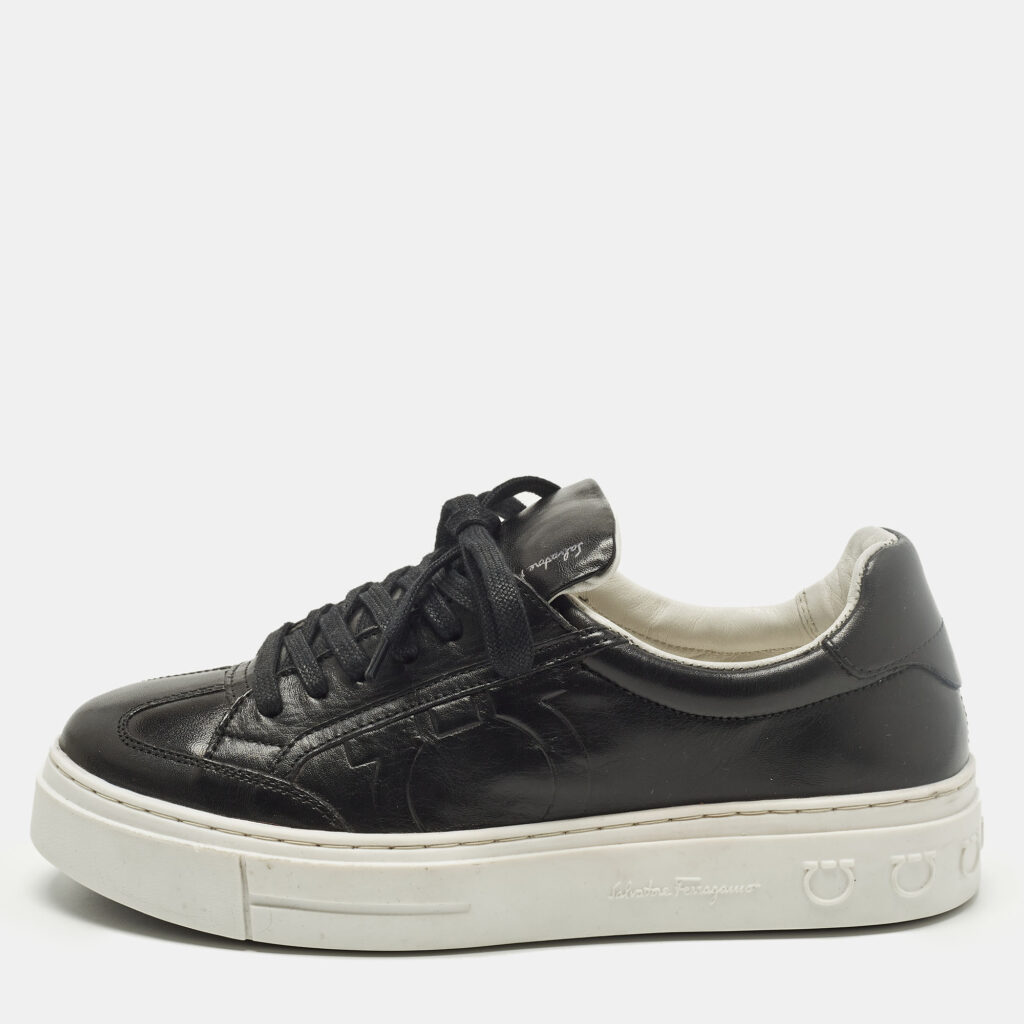 Salvatore Ferragamo Gancini Size 40 Black Leather Lace Up Sneakers