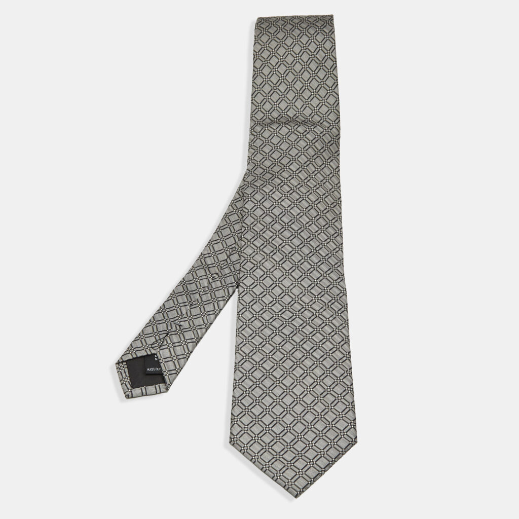 S.T. Dupont Grey Geometric Pattern Tie S.T. Dupont Grey Geometric Pattern Tie