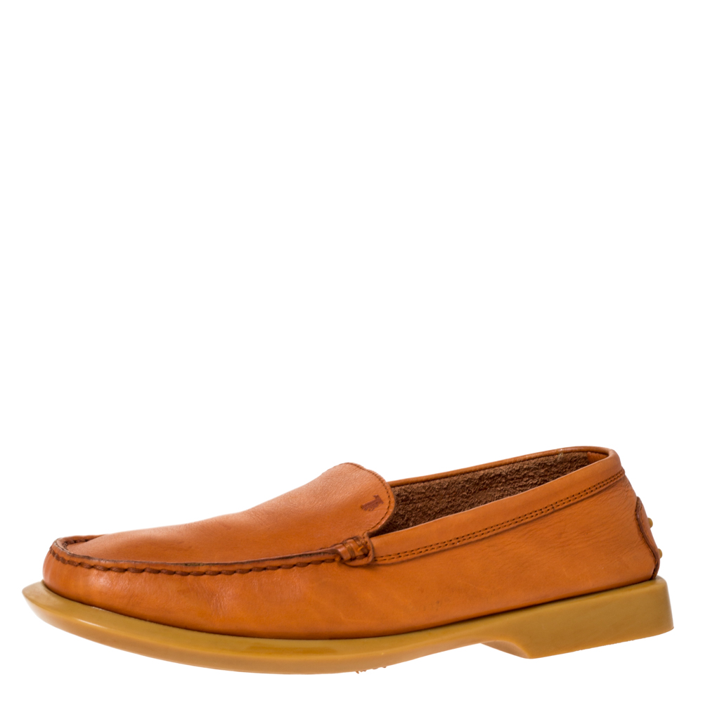 Tod's Tan Leather Rubber Sole Loafers Size 38.5 Tod's Tan Leather Rubber Sole Loafers Size 38.5