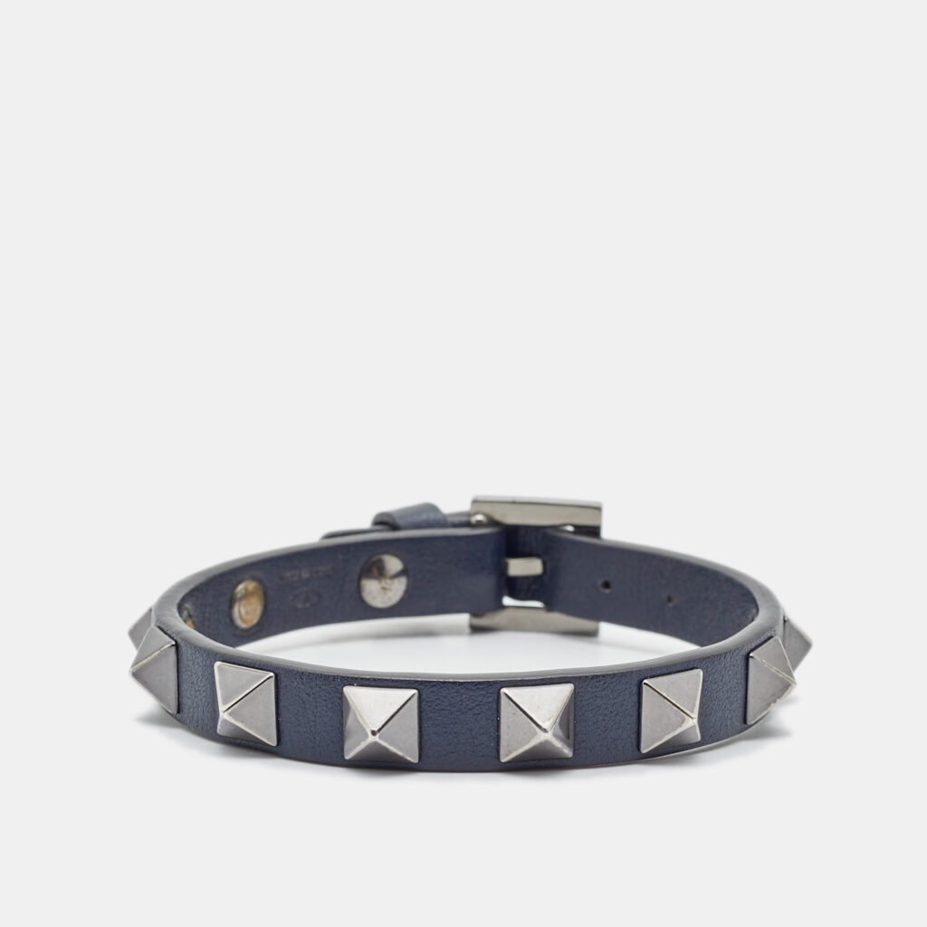 Valentino Navy Blue Leather Rockstud Gunmetal Tone Bracelet Valentino Navy Blue Leather Rockstud Gunmetal Tone Bracelet