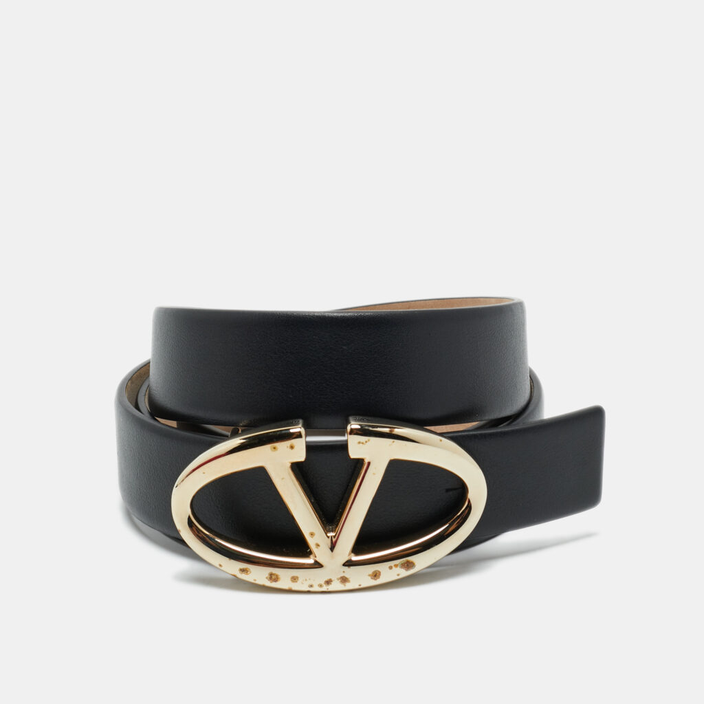 Valentino Black/Beige Leather VLogo Reversible Belt 95CM Valentino Black/Beige Leather VLogo Reversible Belt 95CM