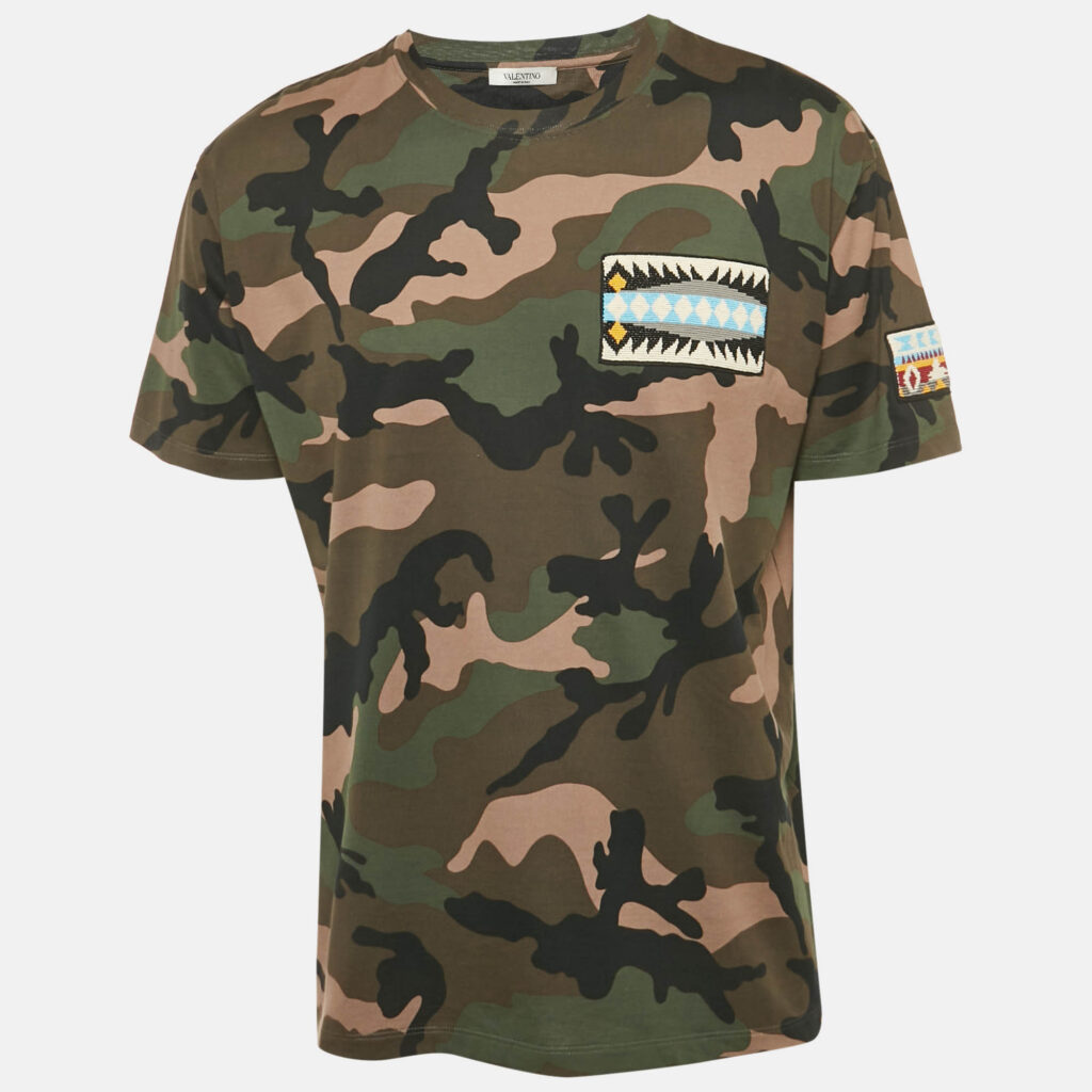 Valentino Dark Green Camouflage Print Cotton Applique Detail T-Shirt XL Valentino Dark Green Camouflage Print Cotton Applique Detail T-Shirt XL