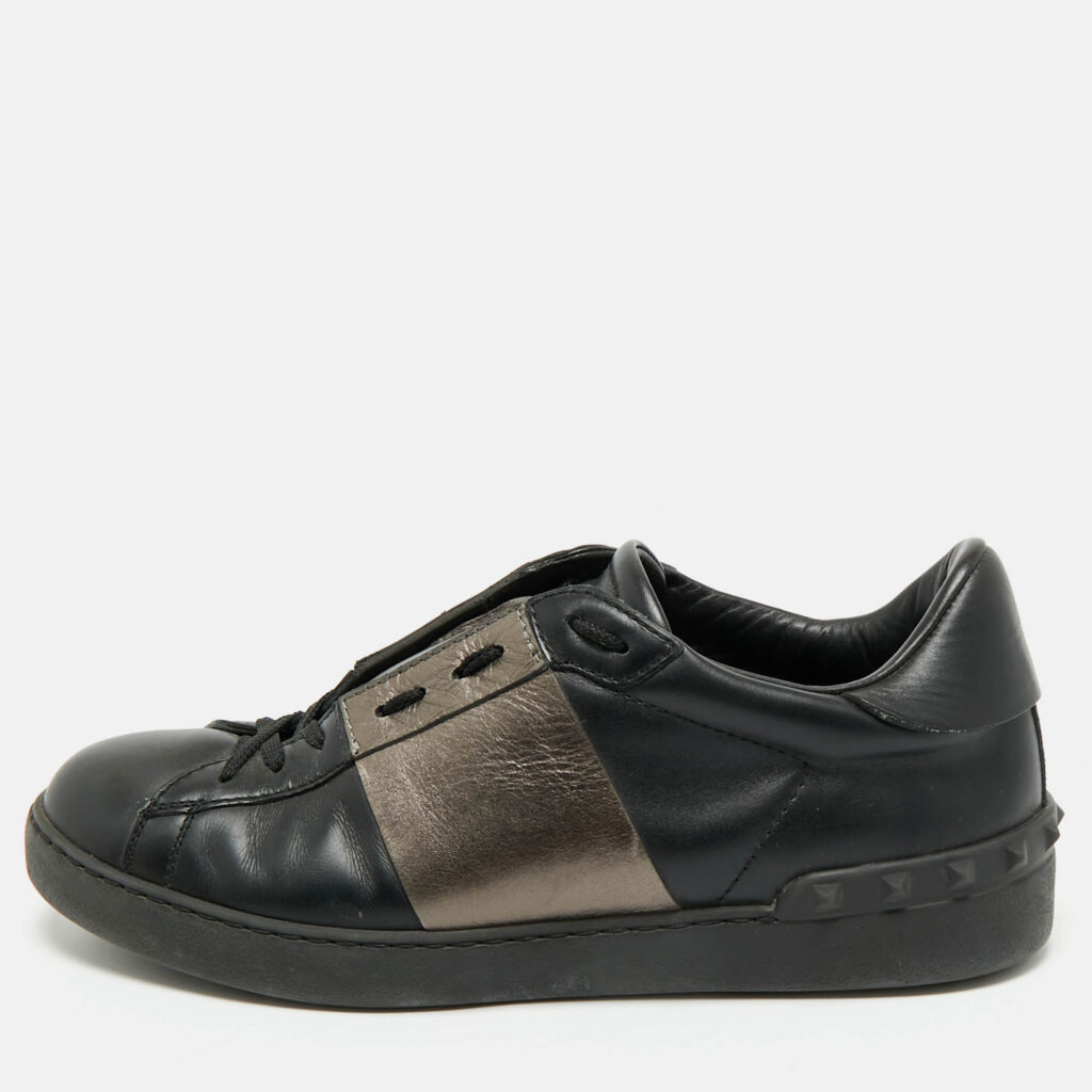 Valentino Black/Metallic Leather Rockstud Lace Low Top Sneakers Size 41 Valentino Black/Metallic Leather Rockstud Lace Low Top Sneakers Size 41