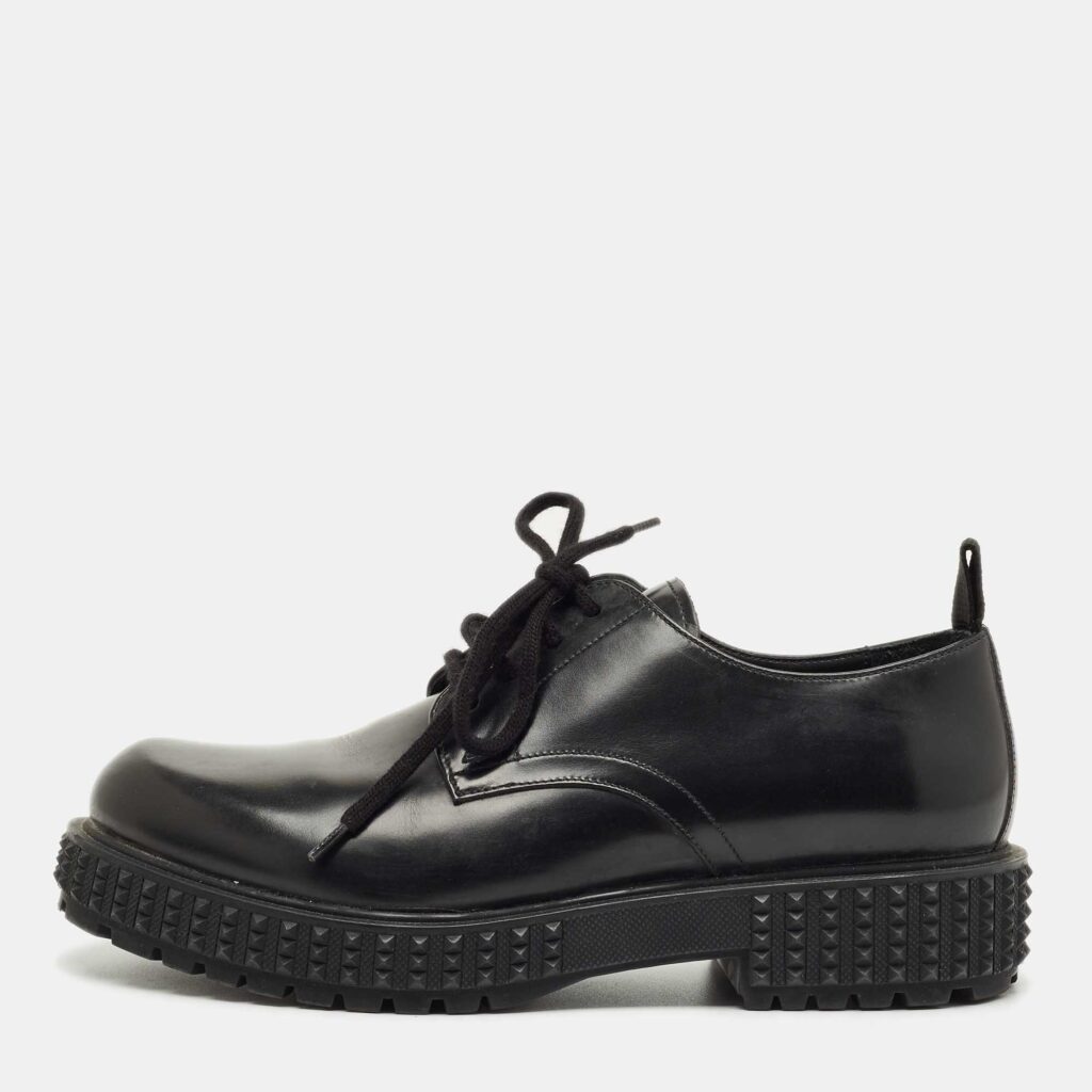 Valentino Black Leather Lace Up Oxfords Size 40 Valentino Black Leather Lace Up Oxfords Size 40
