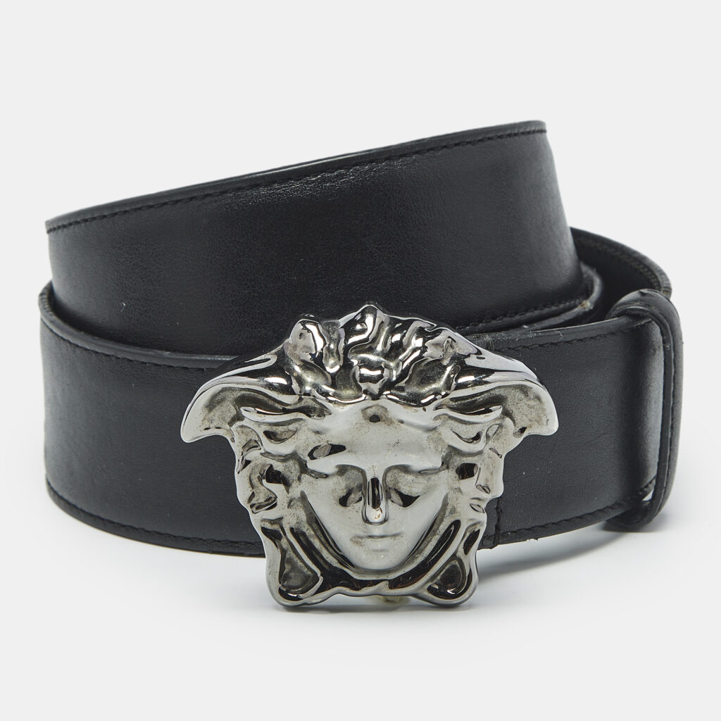 Versace Black Leather La Medusa Buckle Belt 105 CM Versace Black Leather La Medusa Buckle Belt 105 CM