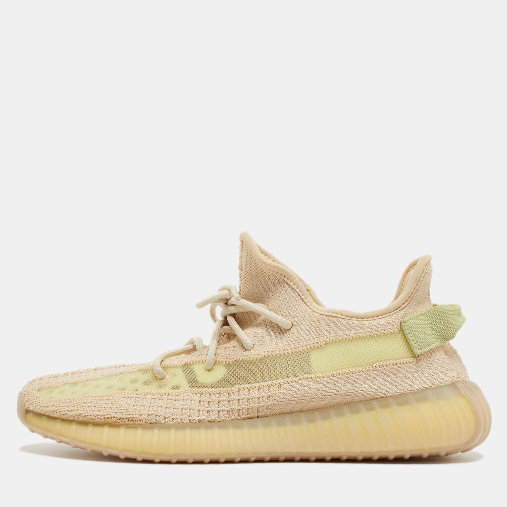 Yeezy x Adidas Beige Knit Boost 350 V2 Sneakers Size 44 Yeezy x Adidas Beige Knit Boost 350 V2 Sneakers Size 44