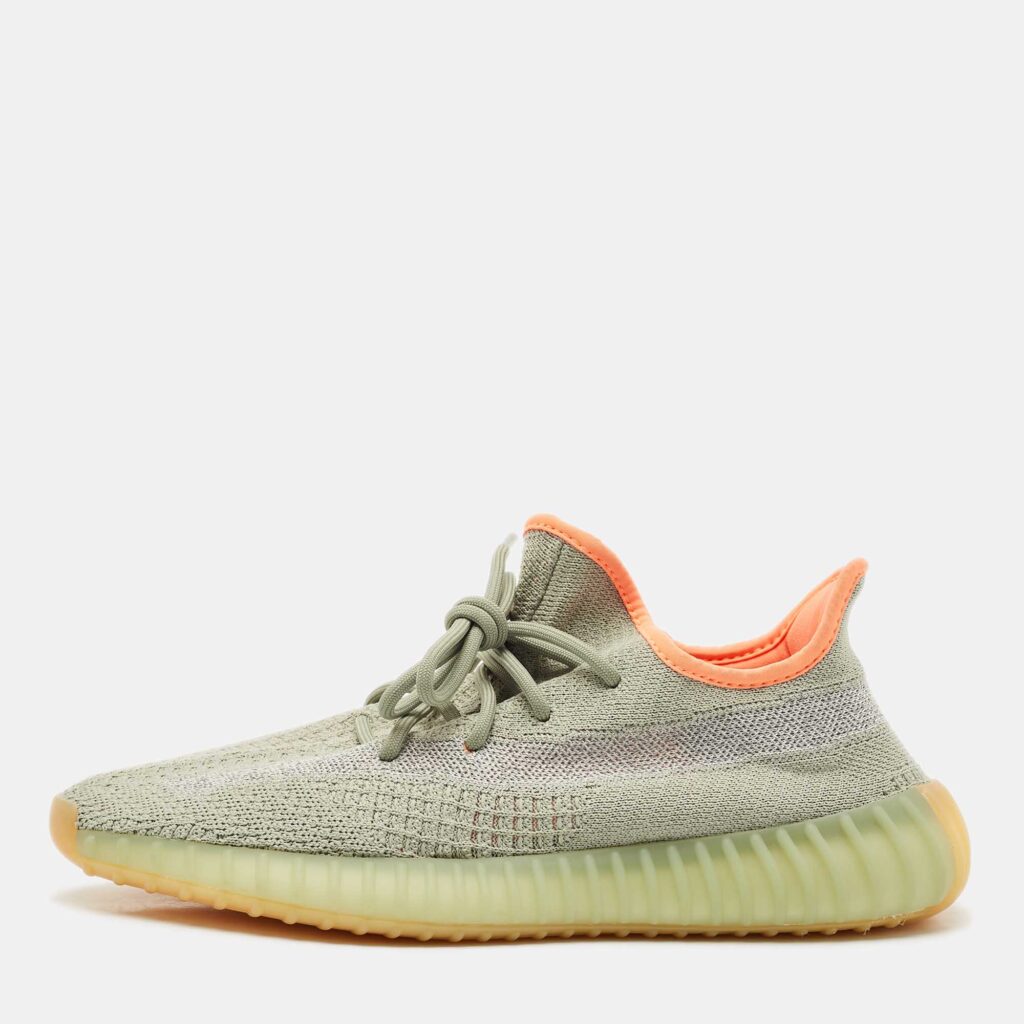 Yeezy x Adidas Green Knit Fabric Boost 350 V2 Desert Sage Sneakers Size 43 1/3 Yeezy x Adidas Green Knit Fabric Boost 350 V2 Desert Sage Sneakers Size 43 1/3