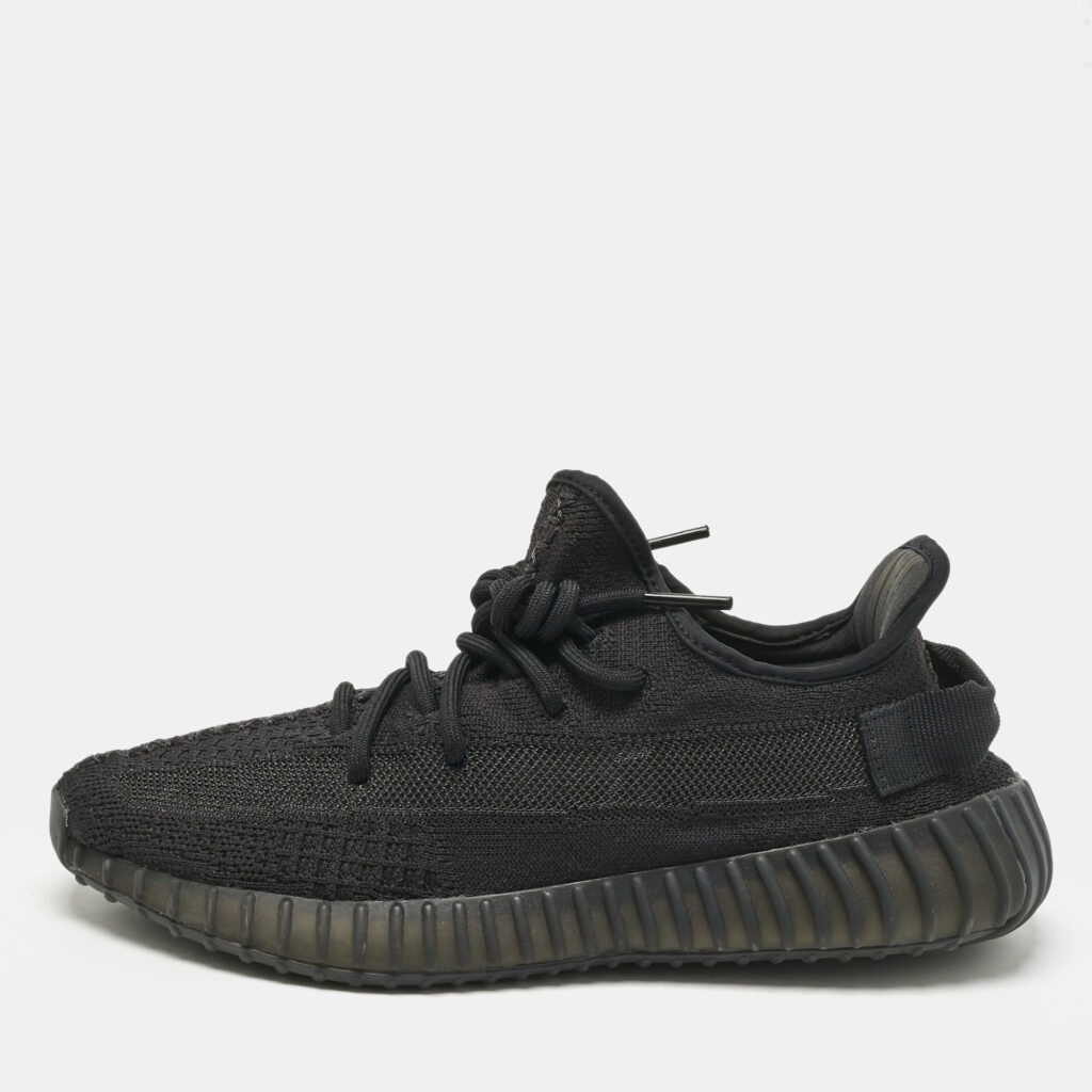 Yeezy x Adidas Black Knit Fabric Boost 350 V2 Onyx Sneakers Size 41 1/3 Yeezy x Adidas Black Knit Fabric Boost 350 V2 Onyx Sneakers Size 41 1/3