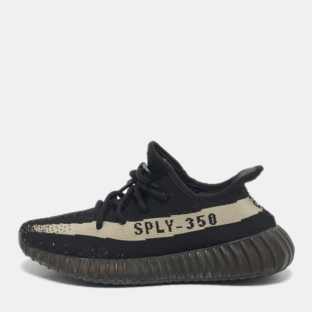 Yeezy x Adidas Black Knit Fabric Boost 350 V2 Core Black White Sneakers Size 38 Yeezy x Adidas Black Knit Fabric Boost 350 V2 Core Black White Sneakers Size 38