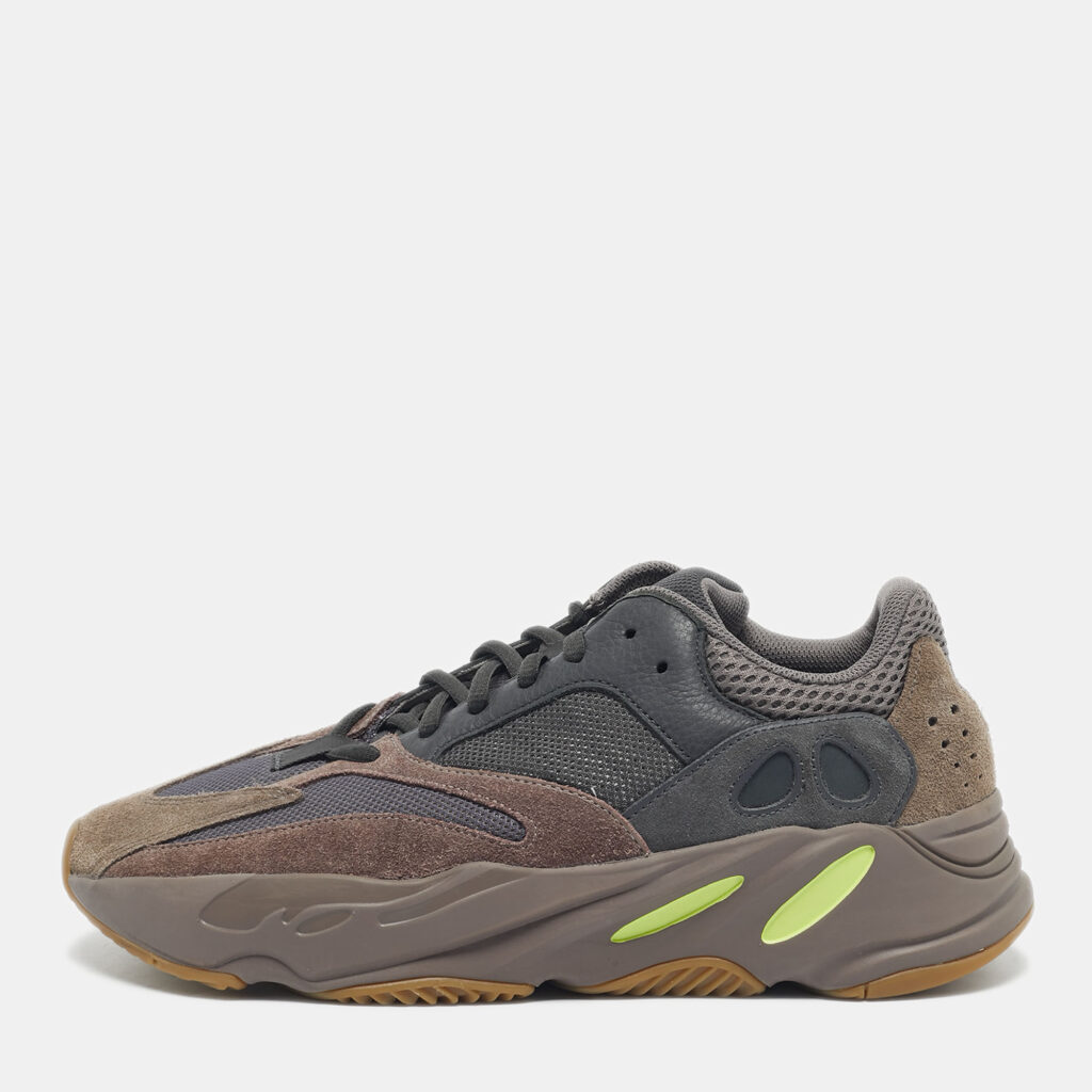 Yeezy x Adidas Dark Grey Suede and Mesh Boost 700 V2 Mauve Sneakers Size 44 2/3