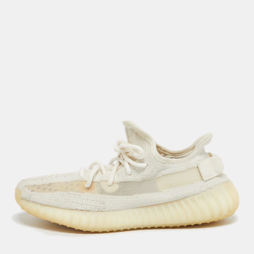 Yeezy x Adidas White Knit Fabric Boost 350 V2 Bone Sneakers Size 39 1/3 Yeezy x Adidas White Knit Fabric Boost 350 V2 Bone Sneakers Size 39 1/3