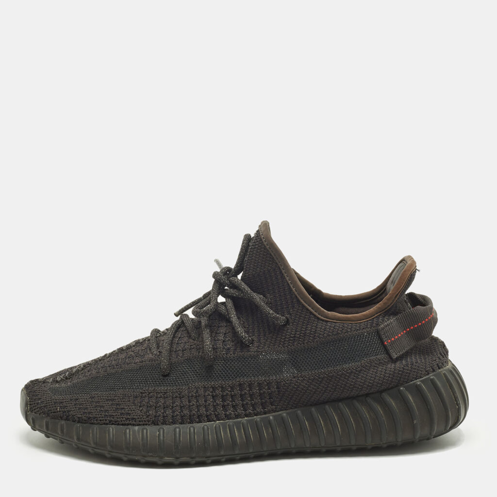 luxury-men-yeezy-x-adidas-used-shoes-p1246091-001.jpg Yeezy x Adidas Boost 350 V2 Black (Non-Reflective) Size 45 1/3 Black Knit Fabric Low Top Sneakers