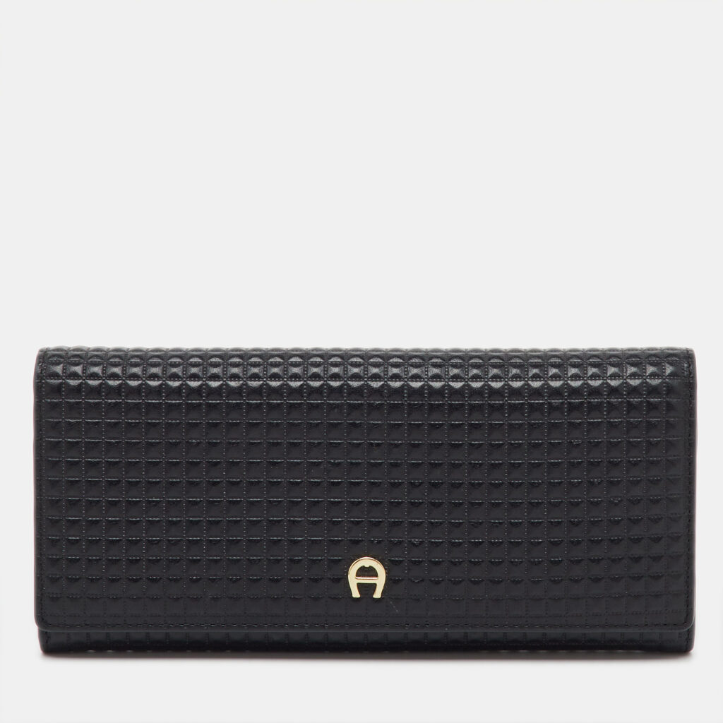Aigner Black Leather Flap Continental Wallet Aigner Black Leather Flap Continental Wallet